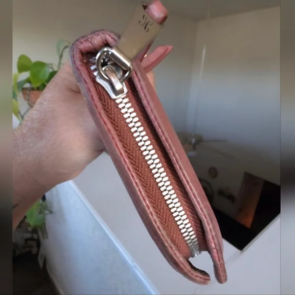 HOBO Remi The Original Leather Accordion Zip Around Wallet - Picture 9 of 14